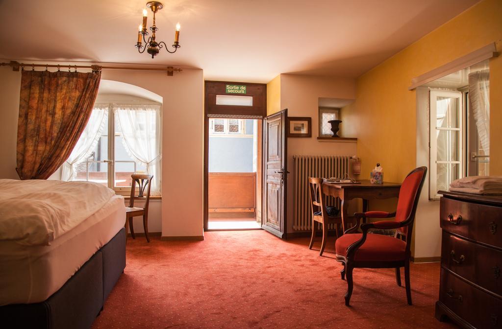 Hotel Les Vieux Toits Невшатель Екстер'єр фото