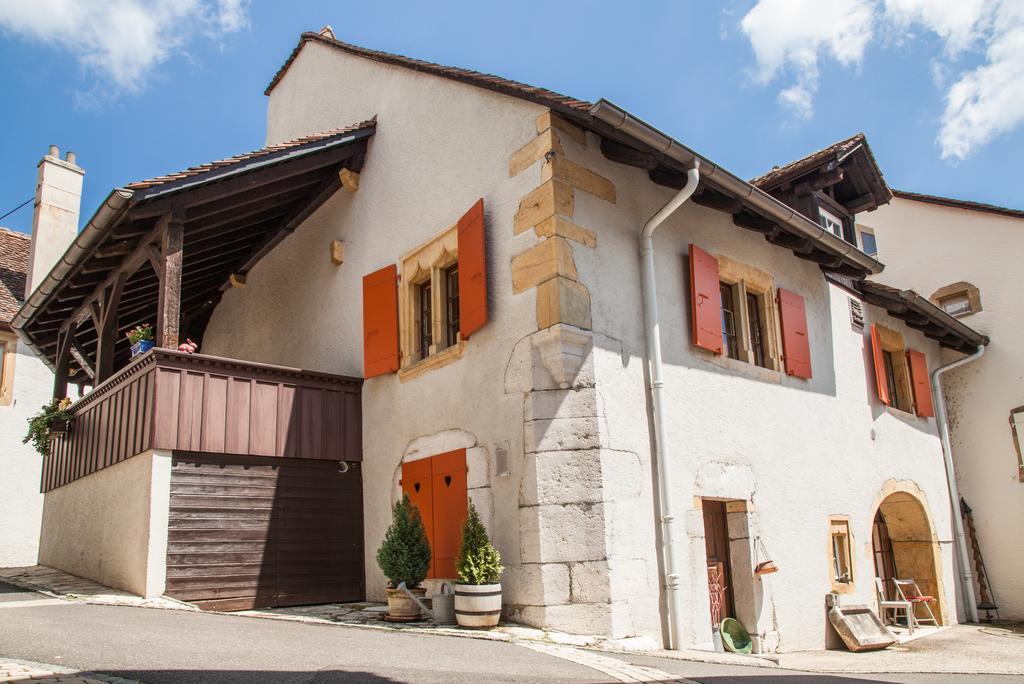Hotel Les Vieux Toits Невшатель Екстер'єр фото